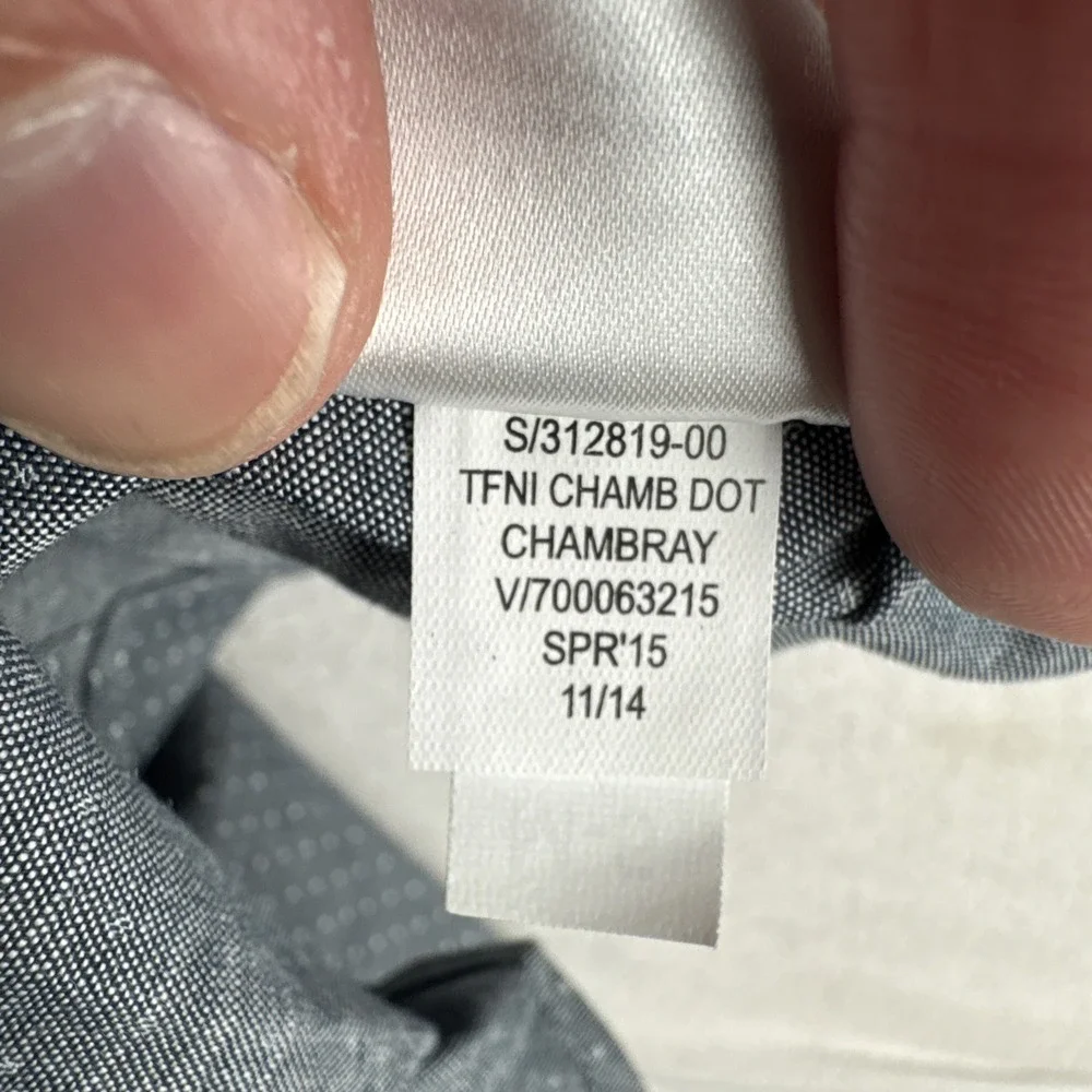 New! Banana Republic Mens Button Down Long Sleeve Chambray Dot Shirt M 15-33